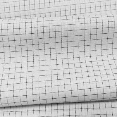 Màu trắng 7MM Grid 65% Polyester + 32% Cotton + 2% Carbon Fiber T / C ESD Anti Static Fabric Cho quần áo phòng sạch