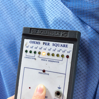 ESD Phòng chống tĩnh 96% Polyester + 4% Carbon Fiber Diamond Grid Lab Coat